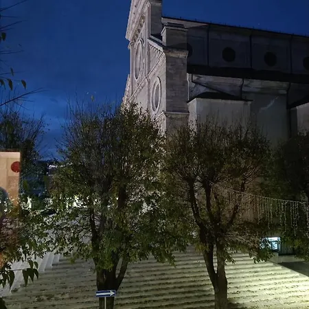 L'affaccio Sulla Piazza