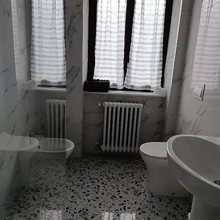 L'affaccio Sulla Piazza Avezzano