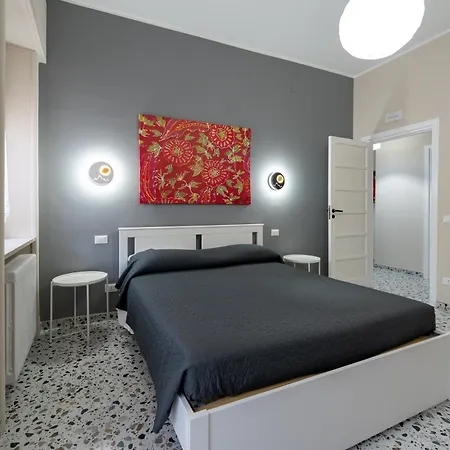 L'affaccio Sulla Piazza *