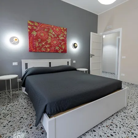 L'affaccio Sulla Piazza *