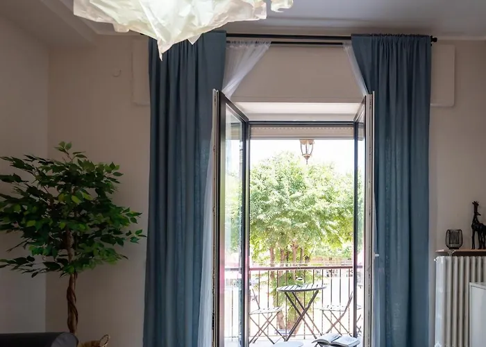 L'affaccio Sulla Piazza アパート